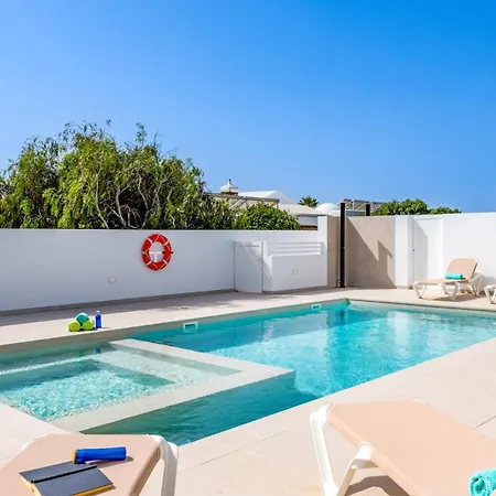Esmerad Villa